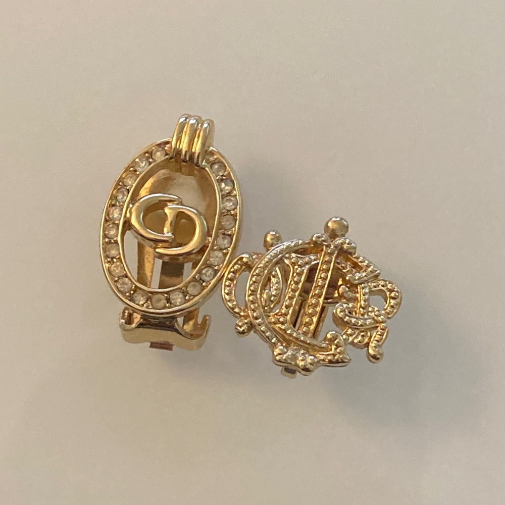 Lot 2 Vintage Dior Single Earrings - Picture 2 of 7